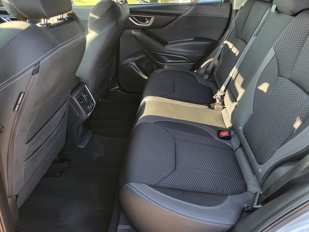 2023 Subaru Forester Premium photo 11