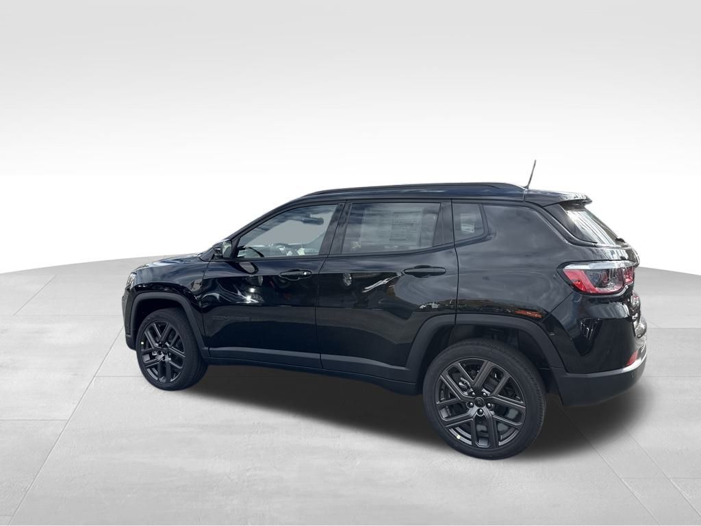 2026 Jeep Compass Limited Altitude photo 3