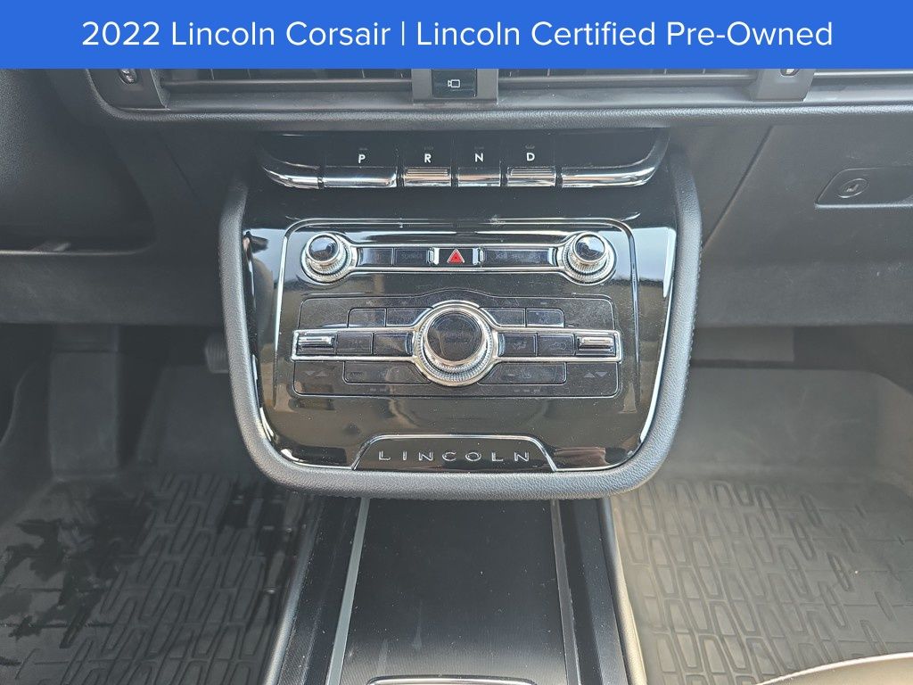 2022 Lincoln Corsair Standard photo 17