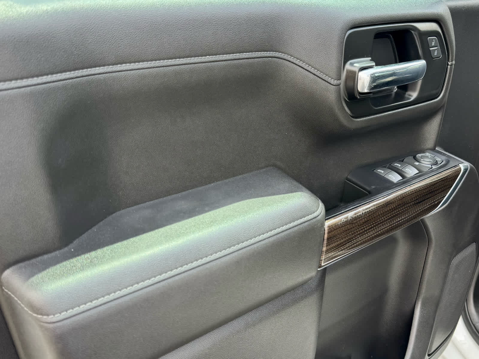 2021 Chevrolet Silverado 1500 LT Trail Boss photo 13