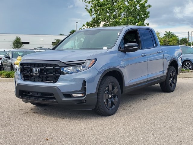 2025 Honda Ridgeline Black Edition photo 4