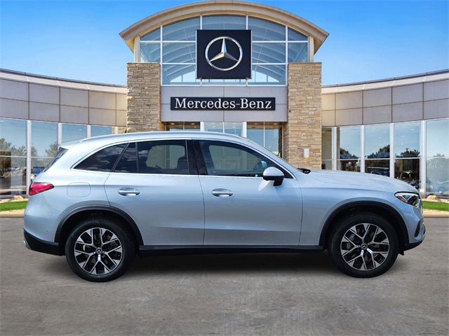 2026 Mercedes Benz GLC 350e 4MATIC photo 4