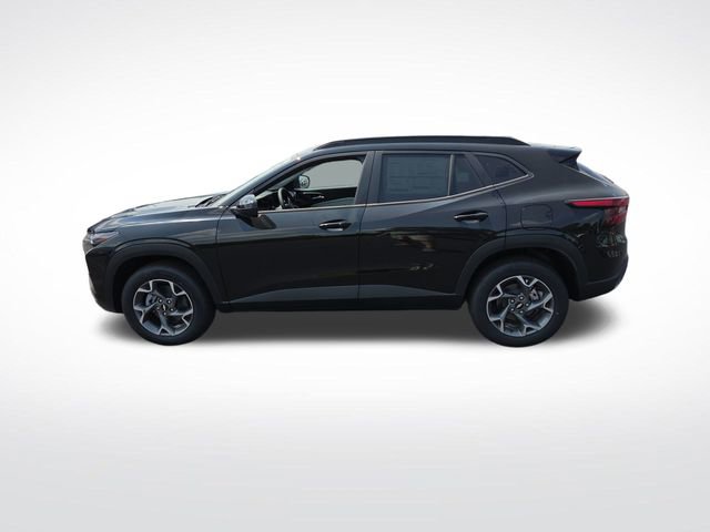 2025 Chevrolet Trax LT photo 3