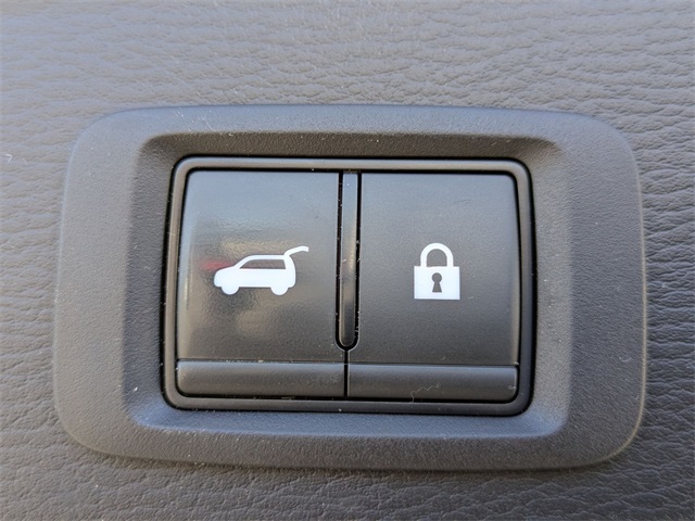 2023 Mitsubishi Outlander SEL photo 28