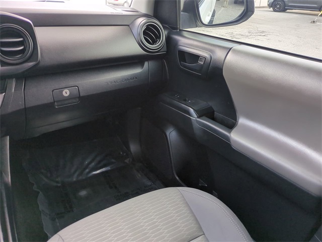 2019 Toyota Tacoma SR photo 15