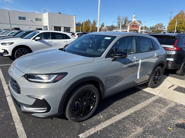 2026 Honda HR-V Sport photo 3