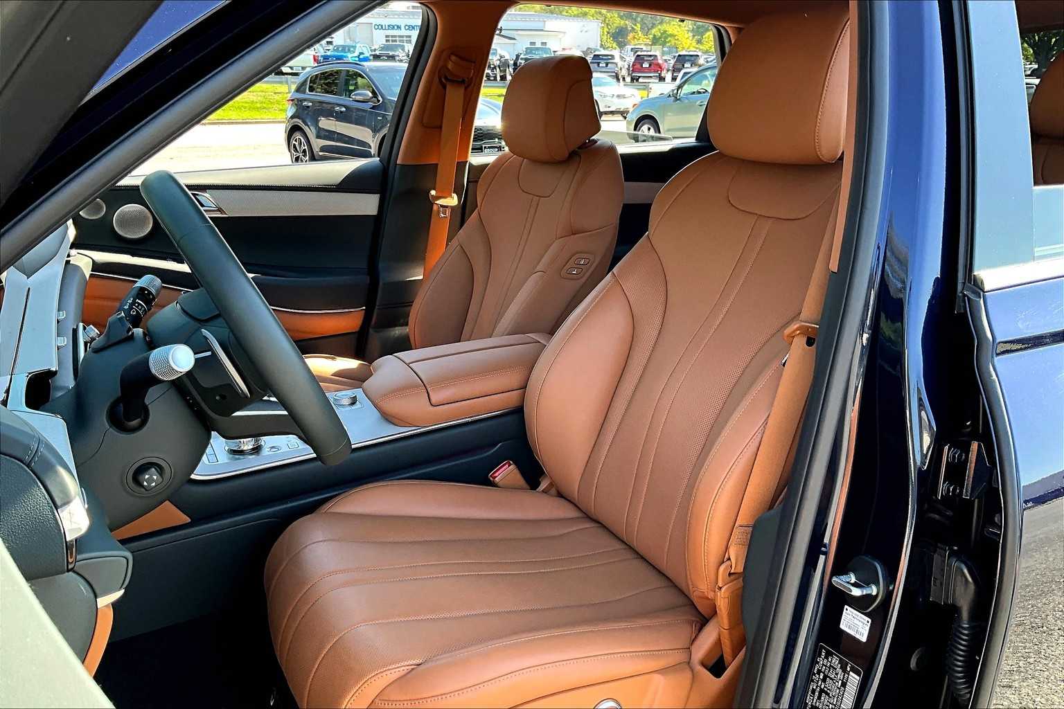 2025 Genesis GV80 Advanced photo 7