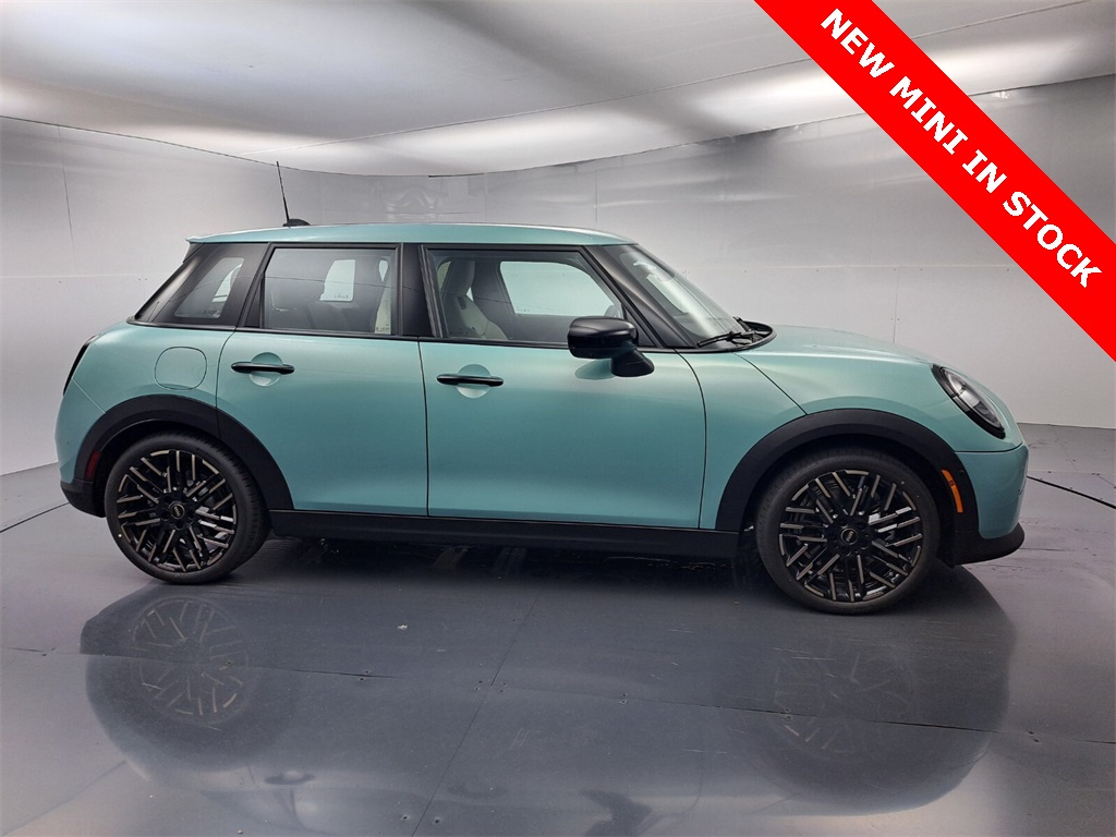 2025 Mini Cooper S 4 Door Hardtop Iconic photo 2