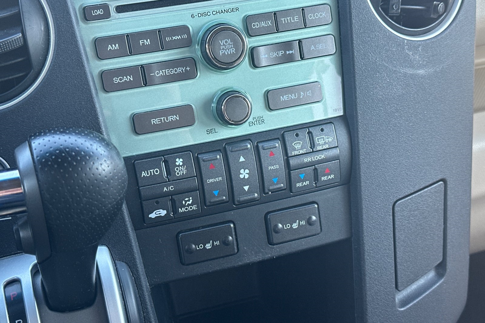 2010 Honda Pilot EX-L photo 24