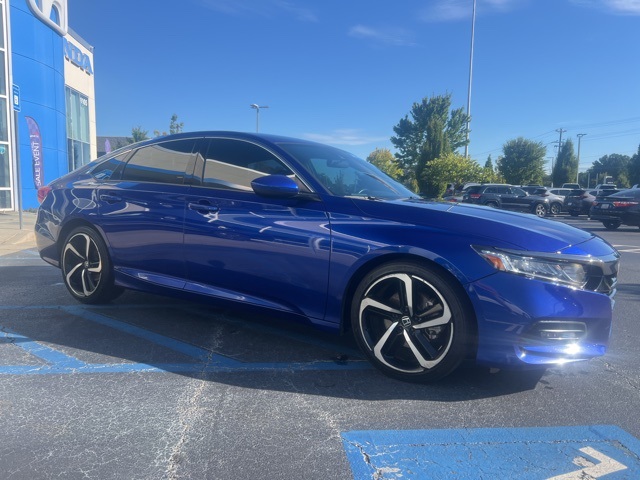 2018 Honda Accord Sport photo 4