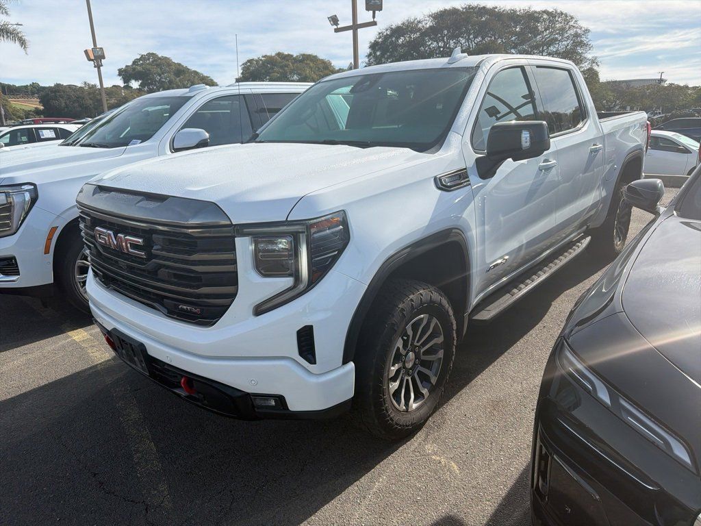 2023 GMC Sierra 1500 AT4's photo