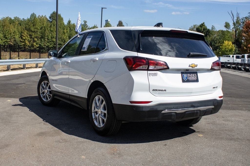 2024 Chevrolet Equinox LT photo 4