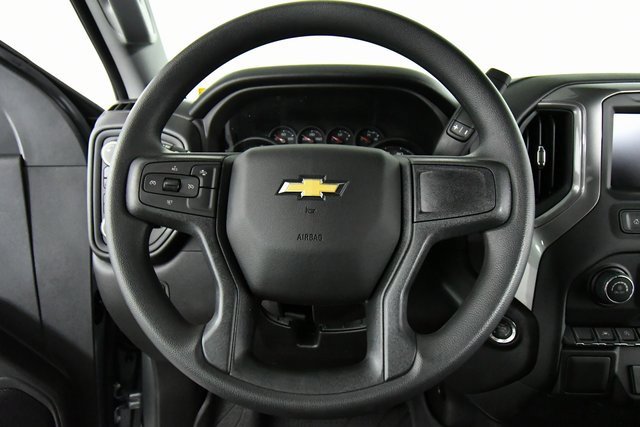 2026 Chevrolet Silverado 1500 Custom photo 2