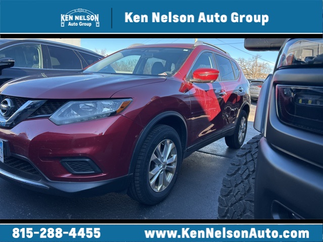 2016 Nissan Rogue SV's photo