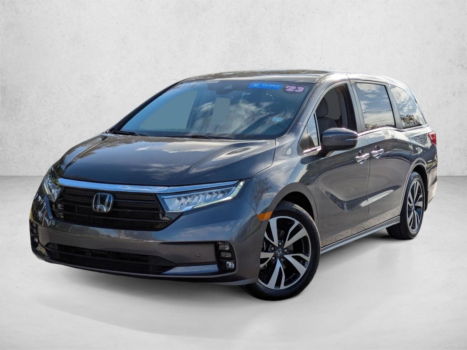 2023 Honda Odyssey Touring's photo