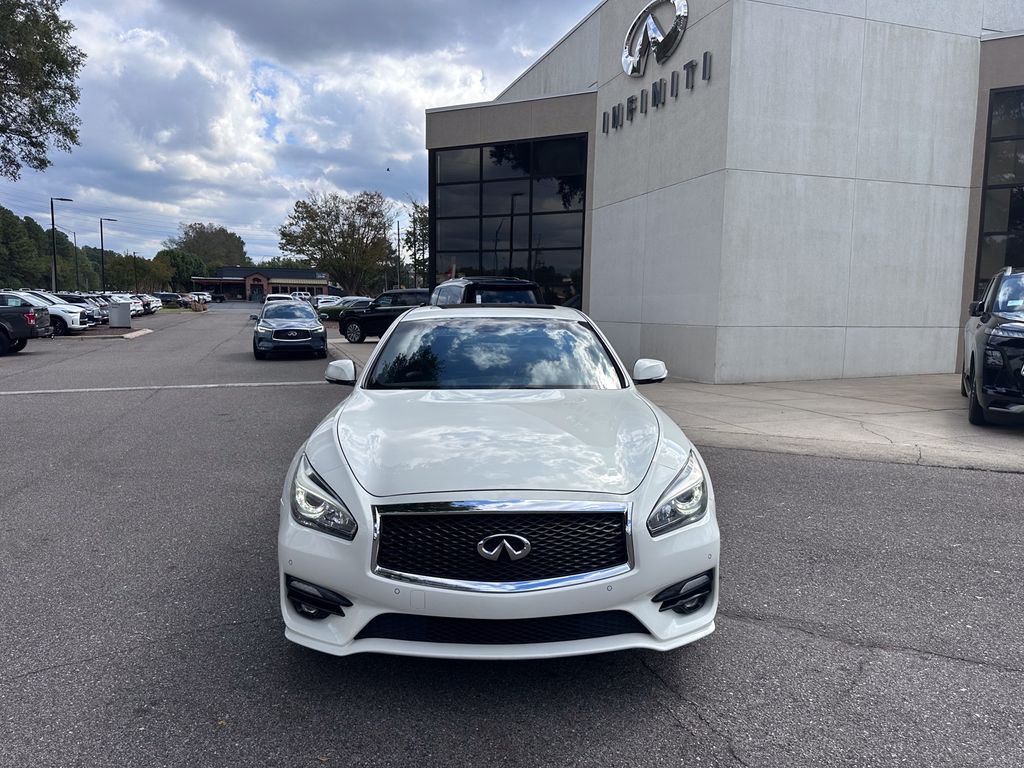 2015 Infiniti Q70 3.7 photo 3