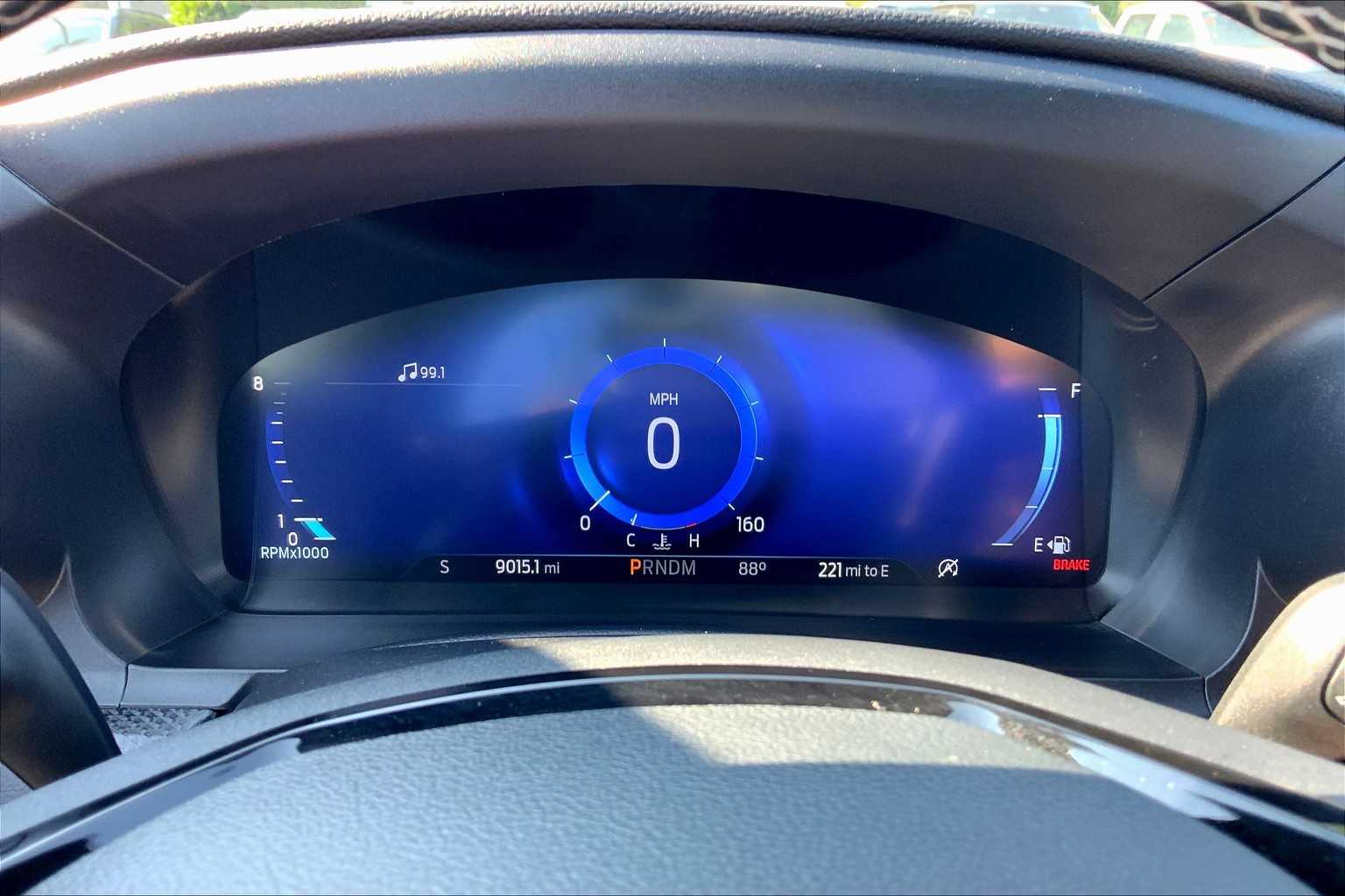 2023 Ford Explorer ST photo 24