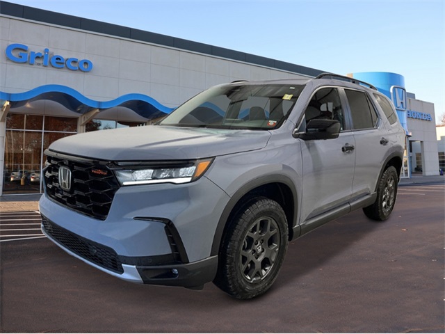 2025 Honda Pilot TrailSport's photo