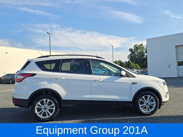 2017 Ford Escape SE photo 2