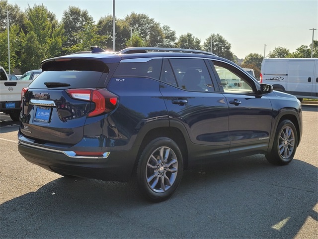 2023 Gmc Terrain SLT photo 2