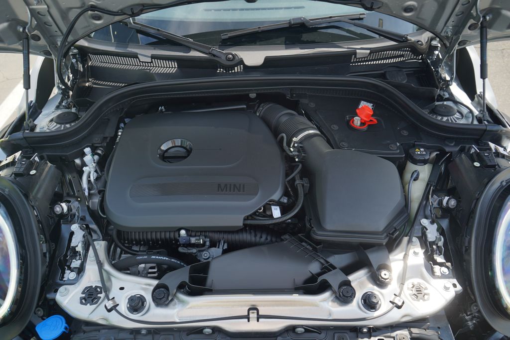 2026 Mini Cooper 4 Door Hardtop Signature photo 12