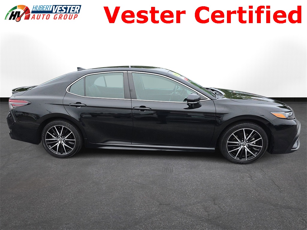 2023 Toyota Camry SE photo 5