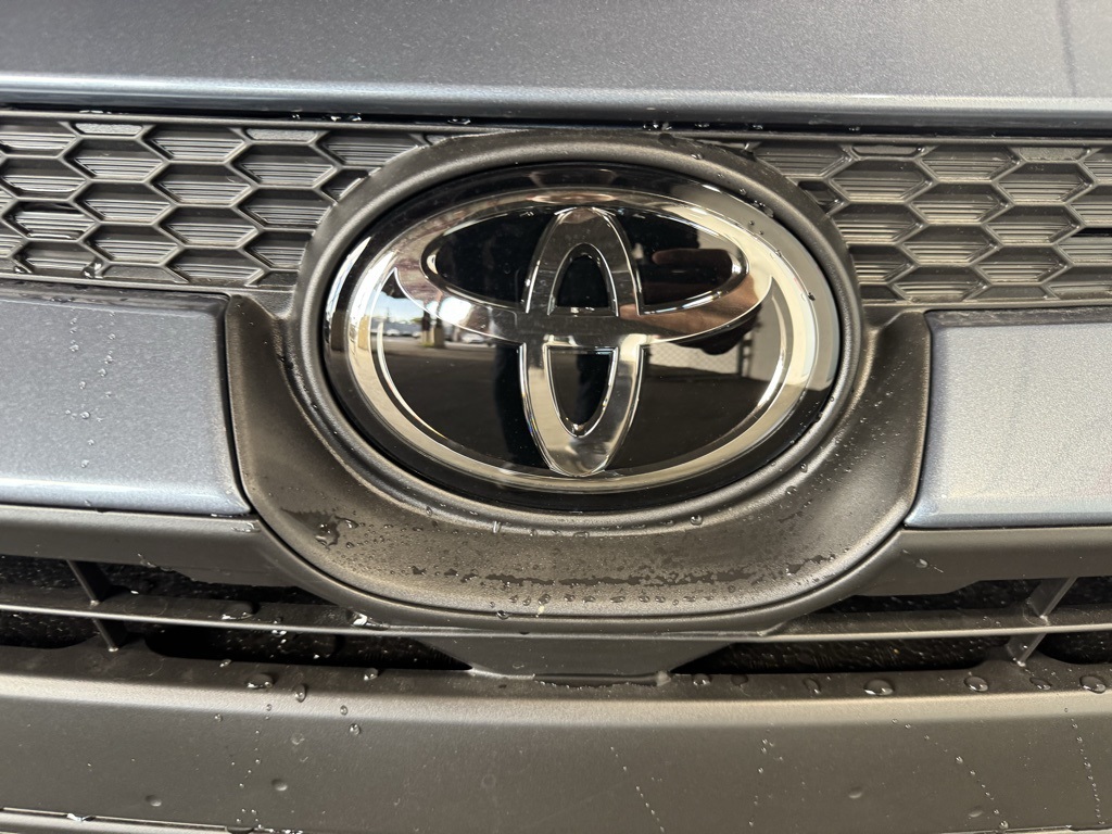 2025 Toyota Corolla SE photo 11
