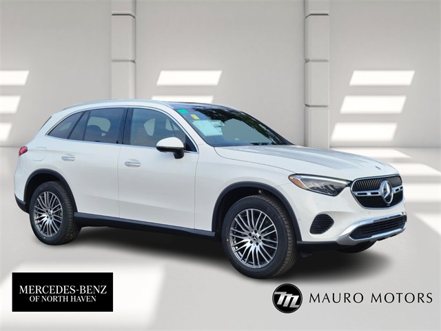 2026 Mercedes-Benz GLC Base's photo