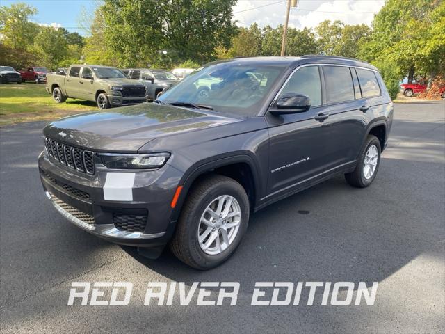 2025 Jeep Grand Cherokee L Laredo's photo