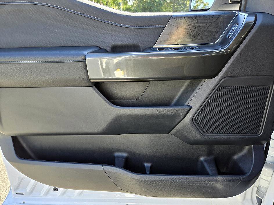 2023 Ford F-150 XLT photo 28