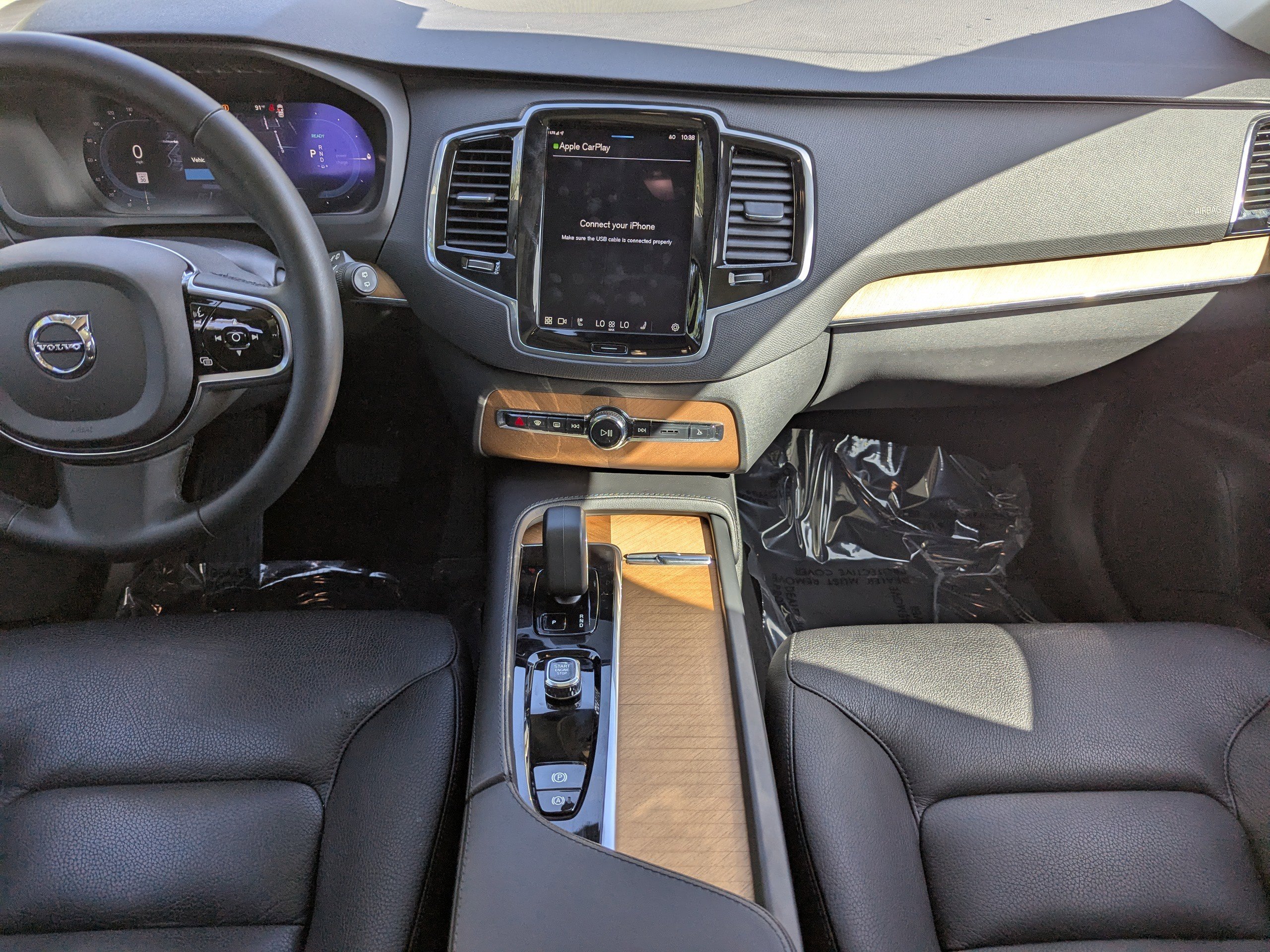 2023 Volvo XC90 Recharge Plus photo 16