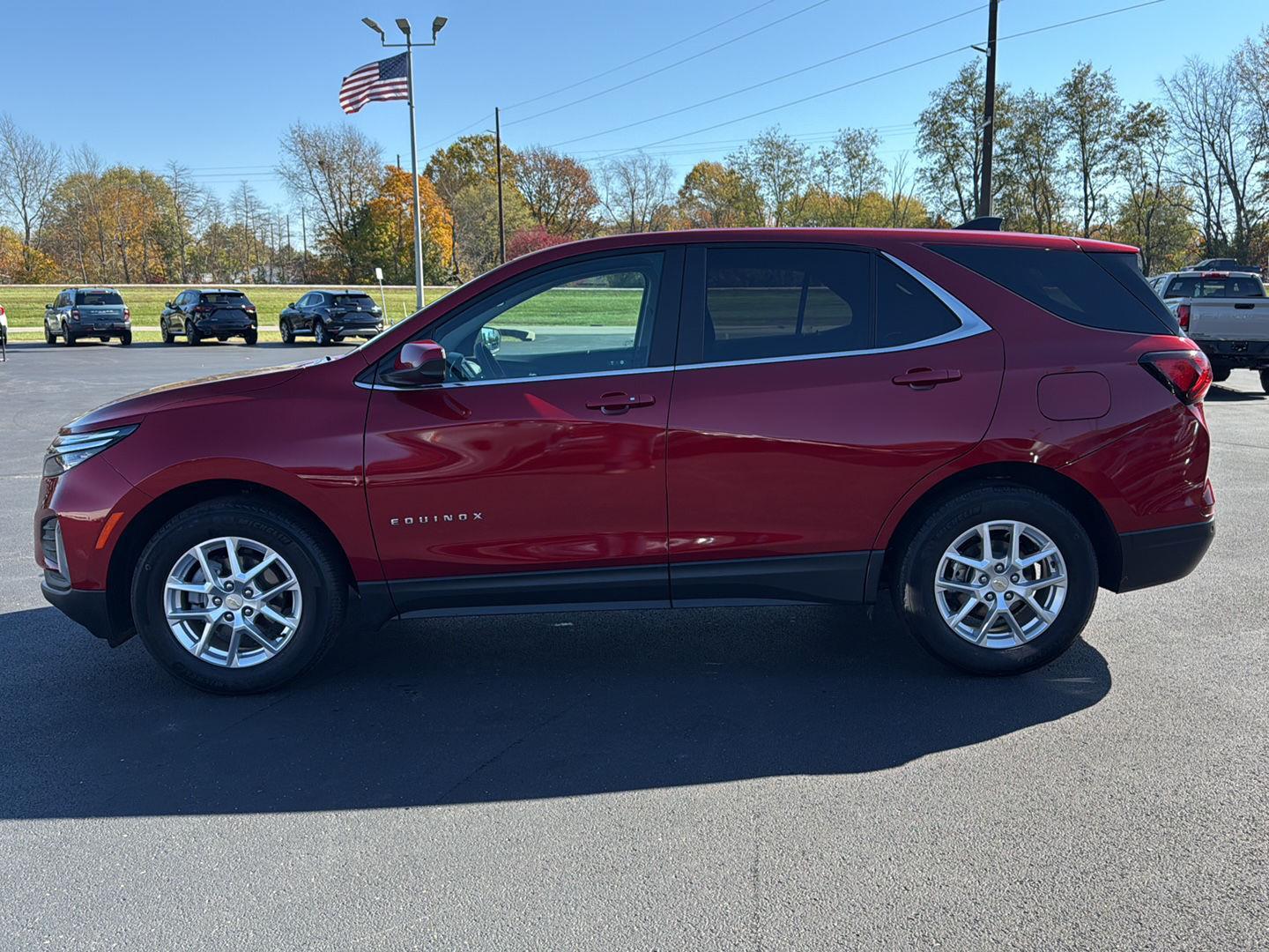 2023 Chevrolet Equinox LT photo 3