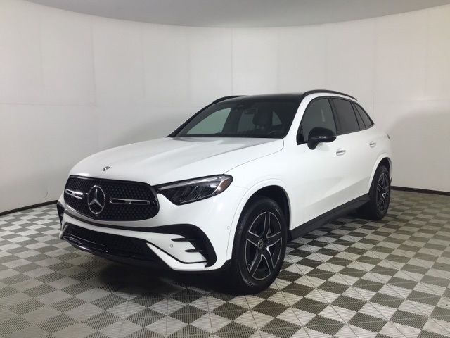 2023 Mercedes Benz GLC 300 4MATIC photo 3
