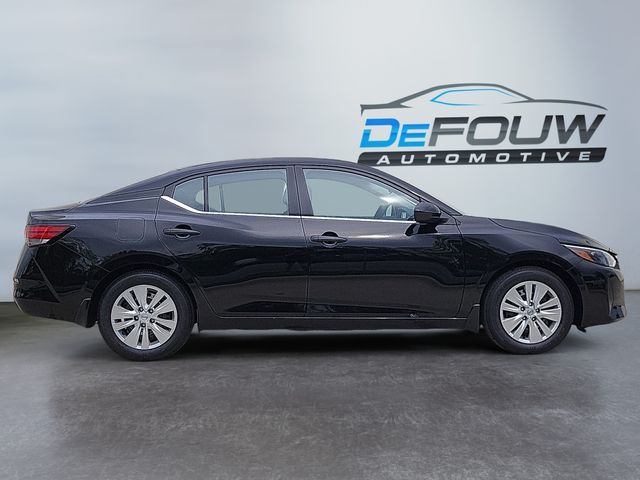 2025 Nissan Sentra S photo 2