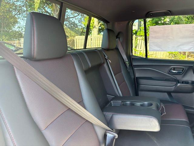 2025 Honda Ridgeline Black Edition photo 20
