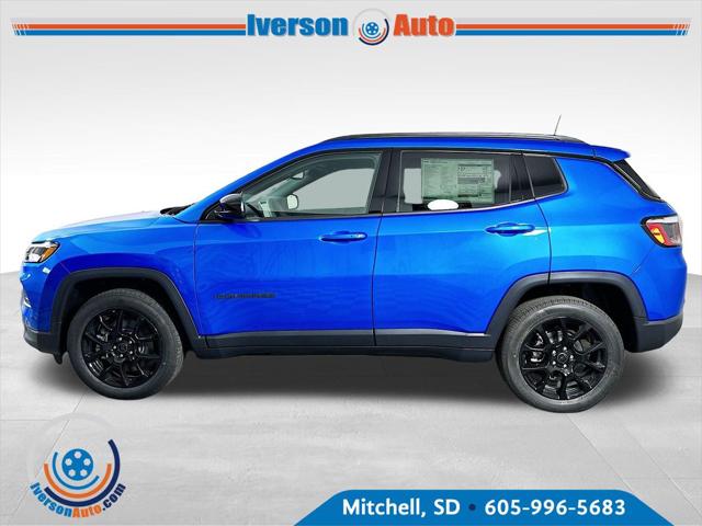 2025 Jeep Compass Latitude photo 3