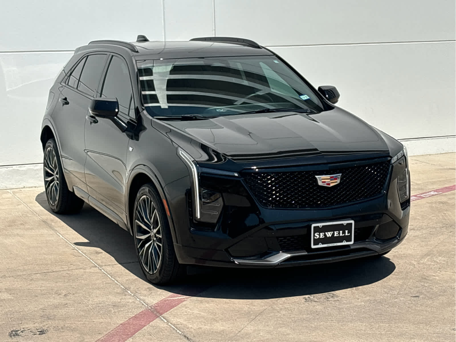 2024 Cadillac XT4 Sport photo 3