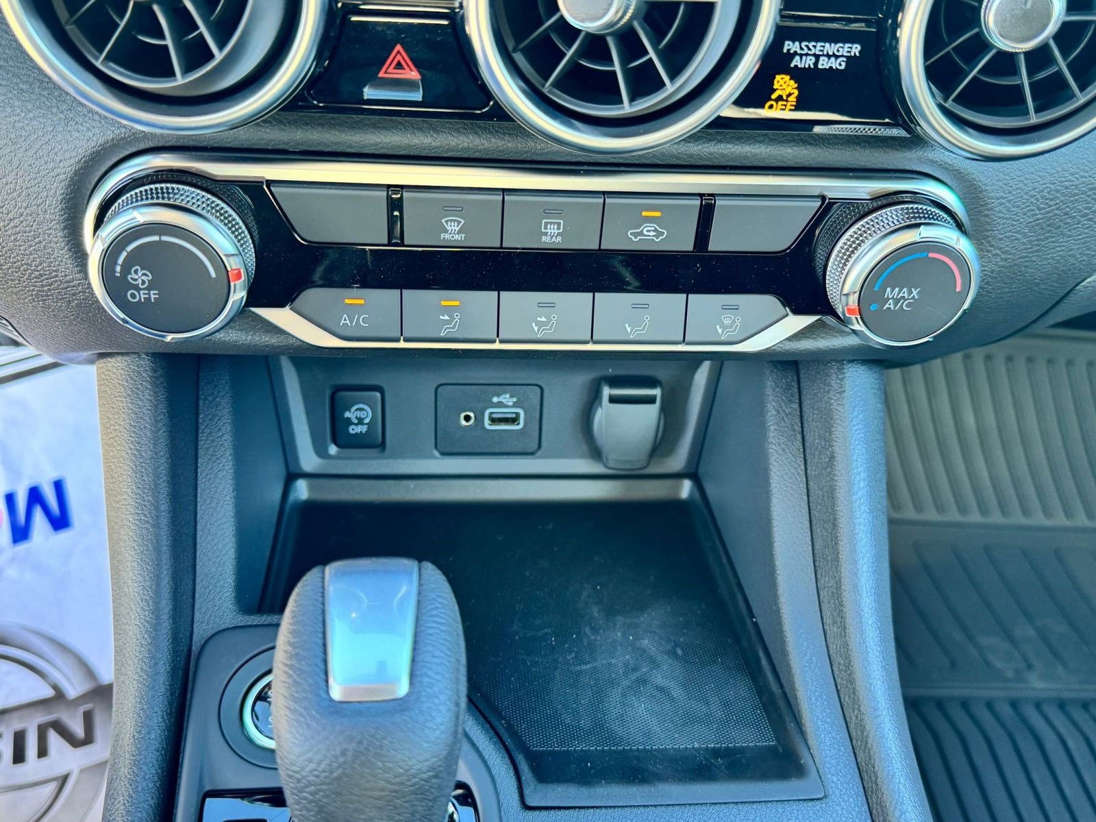 2025 Nissan Sentra S photo 14