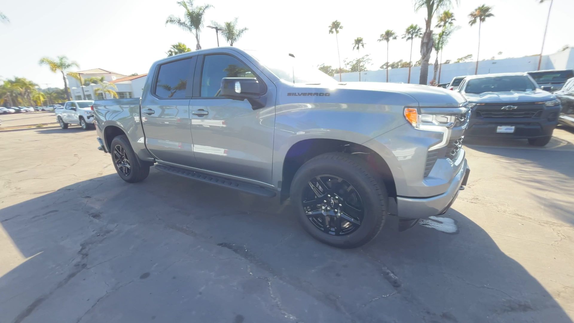 2025 Chevrolet Silverado 1500 RST photo 2