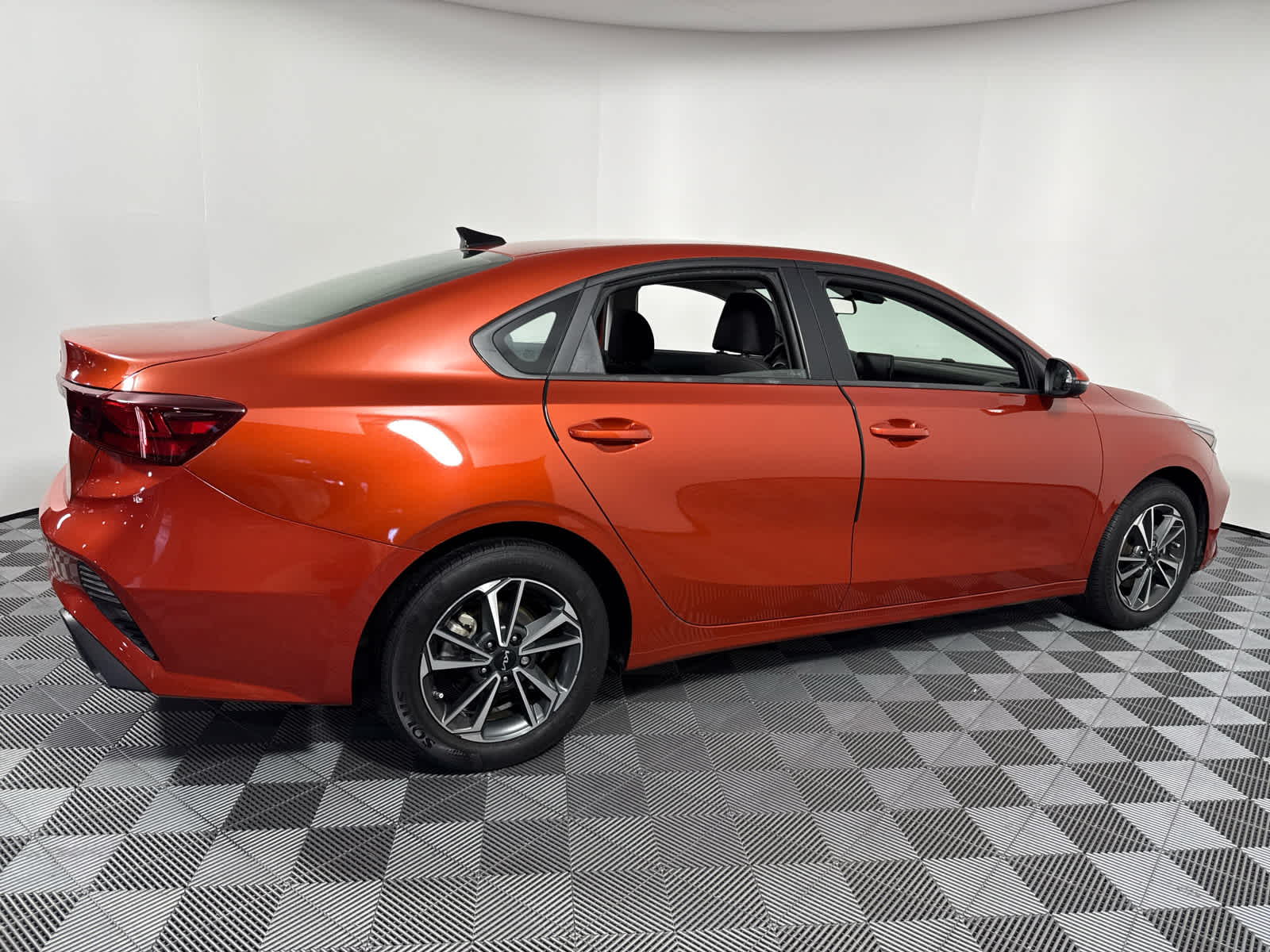 2023 Kia Forte LXS photo 8