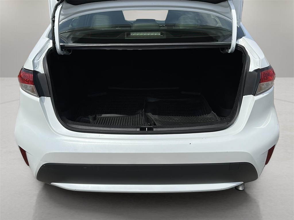 2022 Toyota Corolla LE photo 19