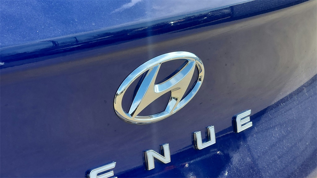 2025 Hyundai Venue Limited photo 24