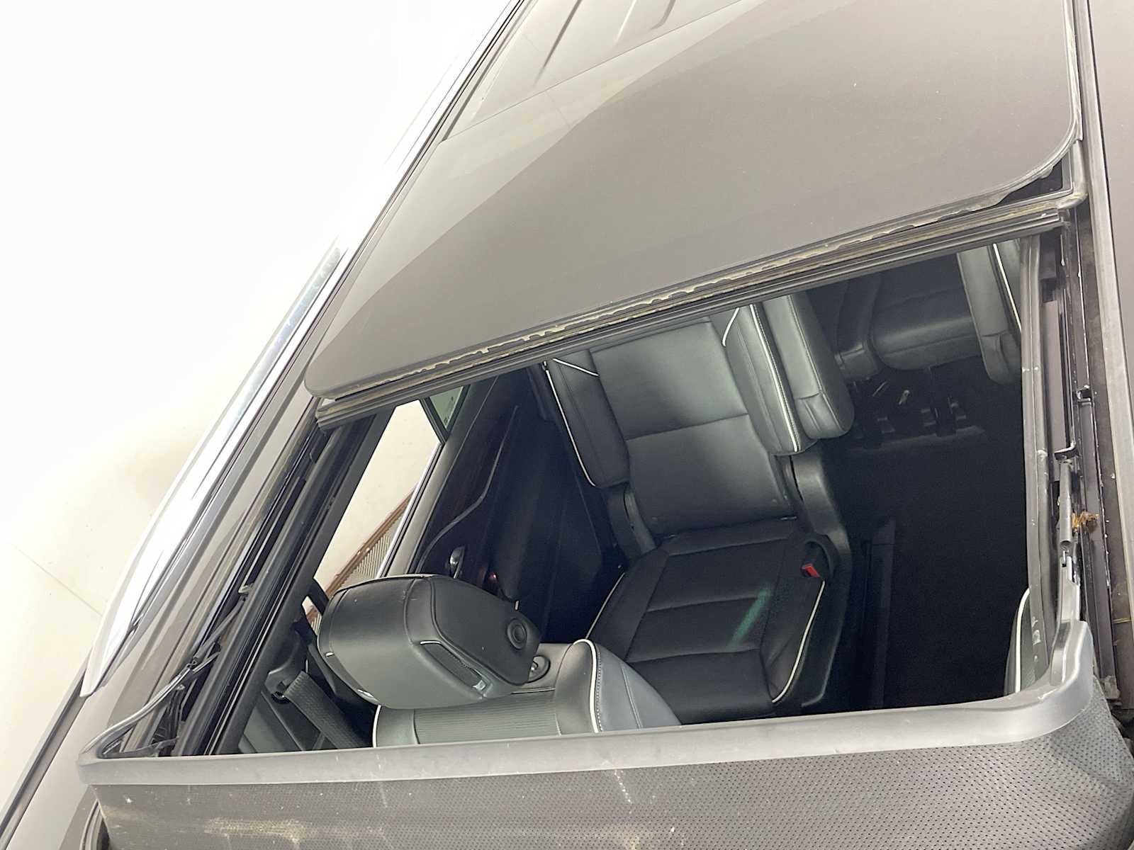 2022 Cadillac Escalade Premium Luxury photo 19