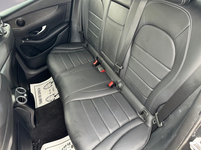 2022 Mercedes Benz GLC 300 photo 13