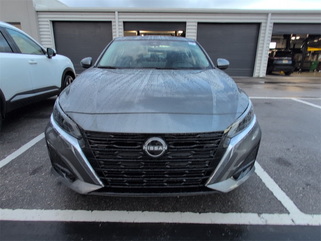 2025 Nissan Altima 2.5 SV photo 3