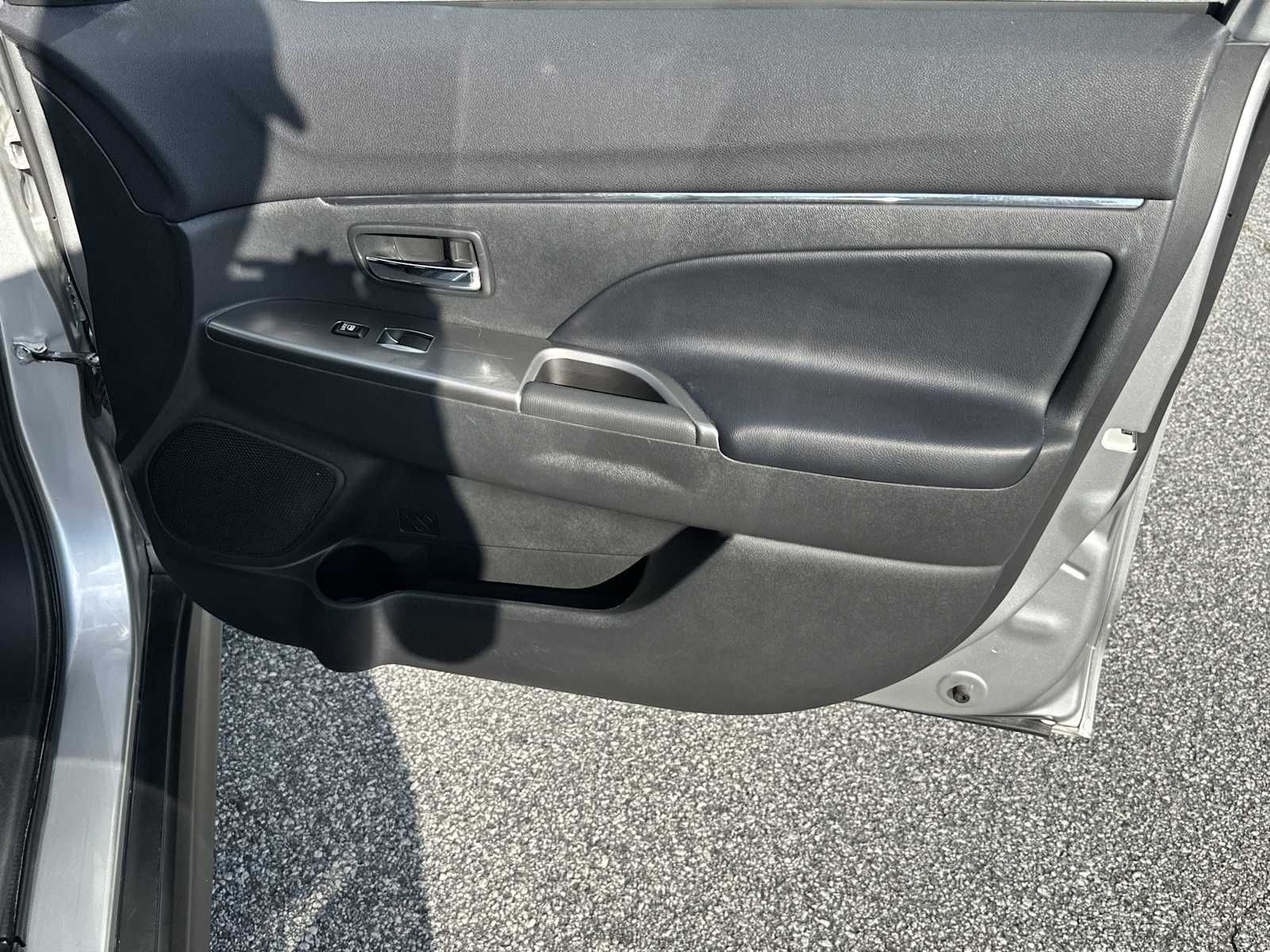 2023 Mitsubishi Outlander Sport SE photo 13