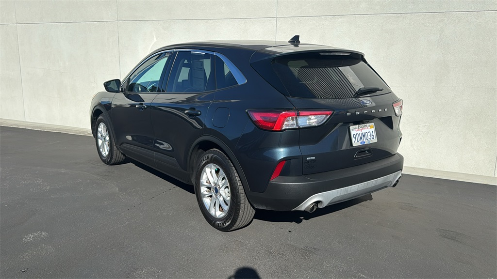 2022 Ford Escape SE photo 4