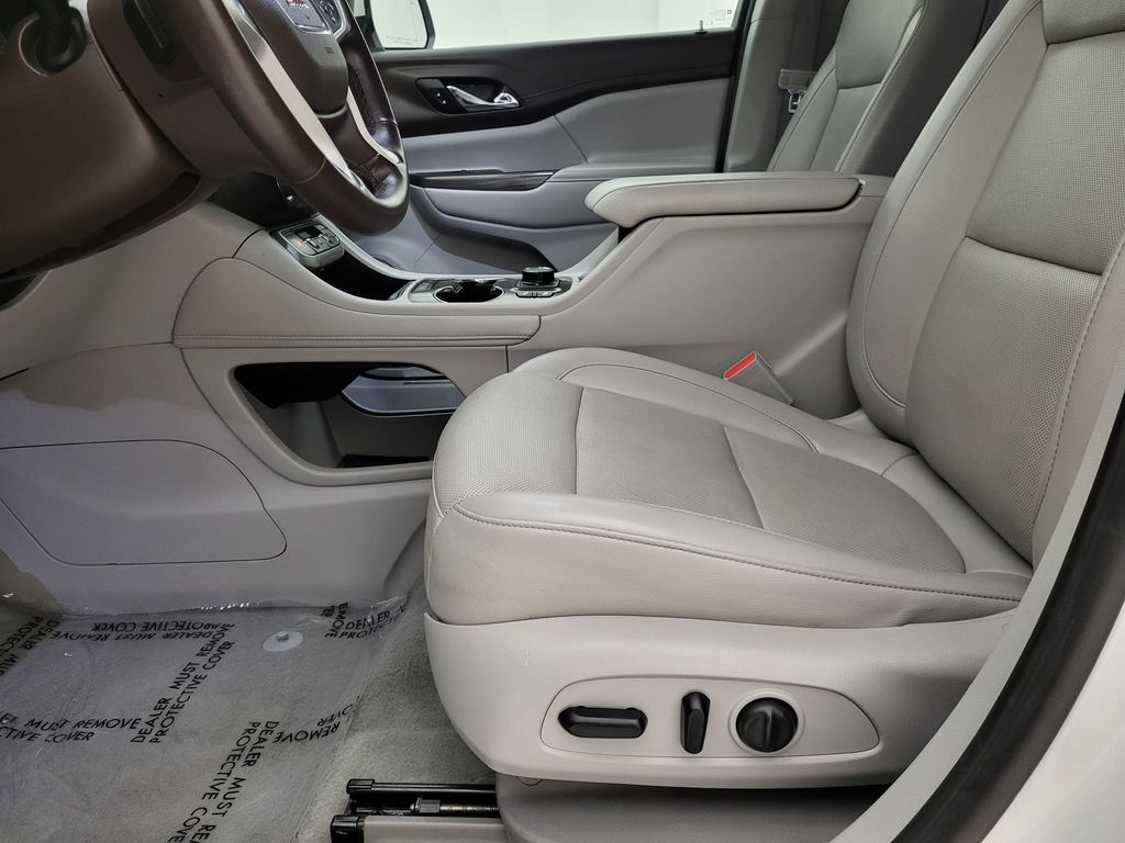 2023 Gmc Acadia SLT photo 4