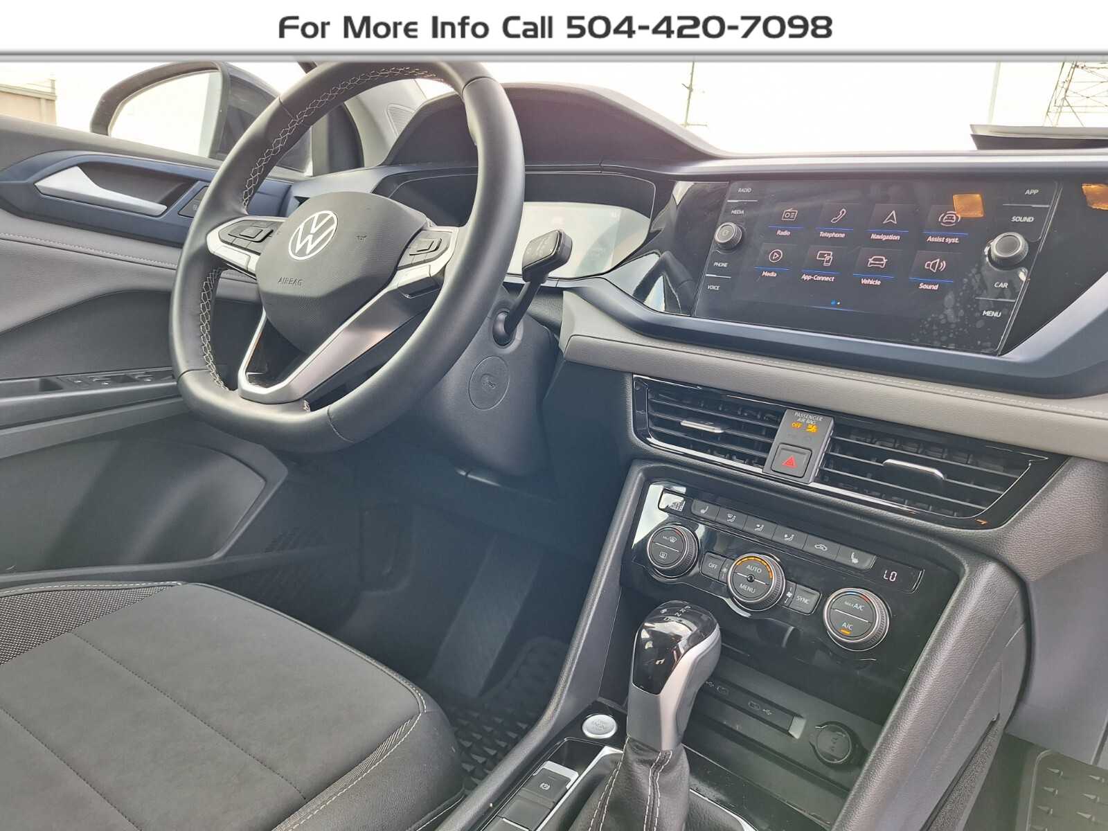 2024 Volkswagen Taos SE photo 24