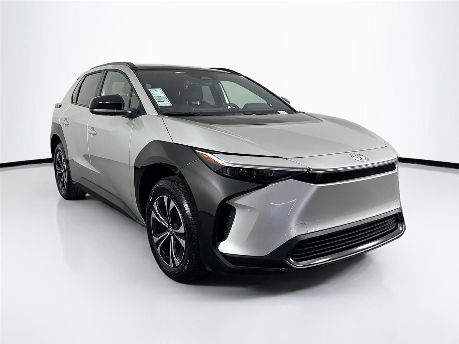 2024 Toyota bZ4X XLE photo 4